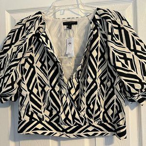 Banana Republic Factory, Size 10, Black White Cropped Blouse